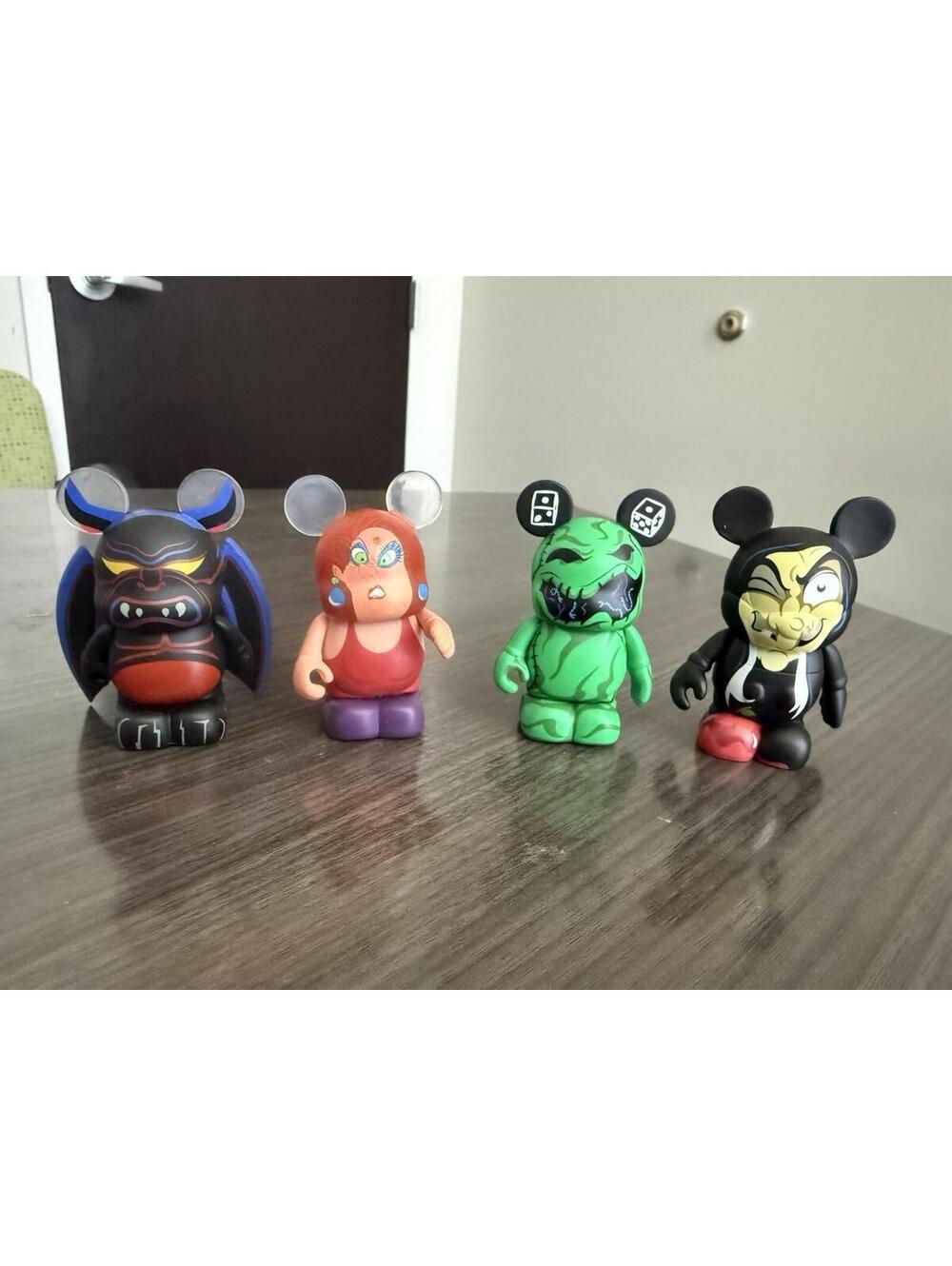 VINYLMATION DISNEY VILLAINS SERIES LOT, 1937 OLD HAG, MEDUSA, CHERNABOG, OOGIE